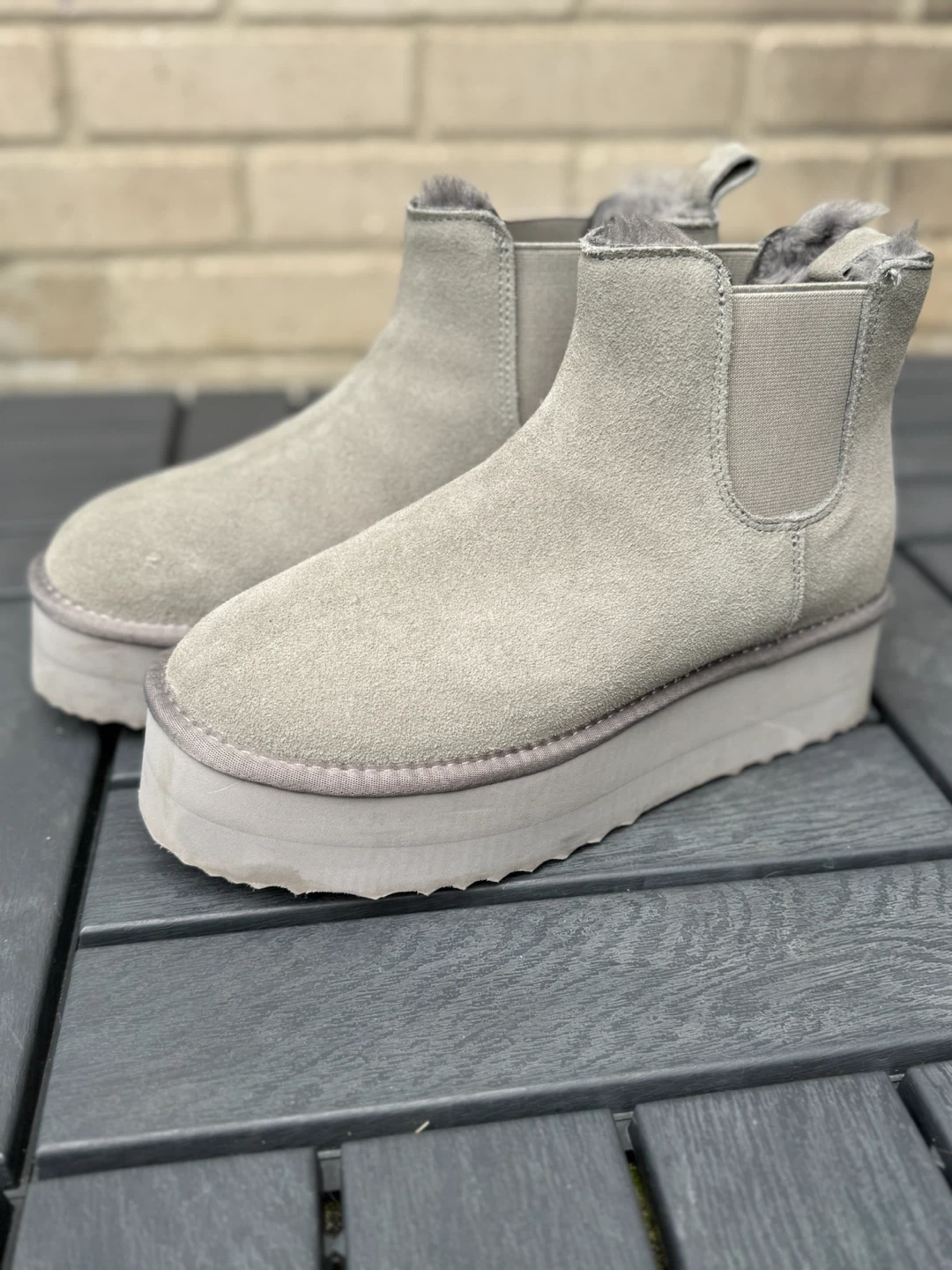 Platform Chelsea Boots size 8.5 - photo 2