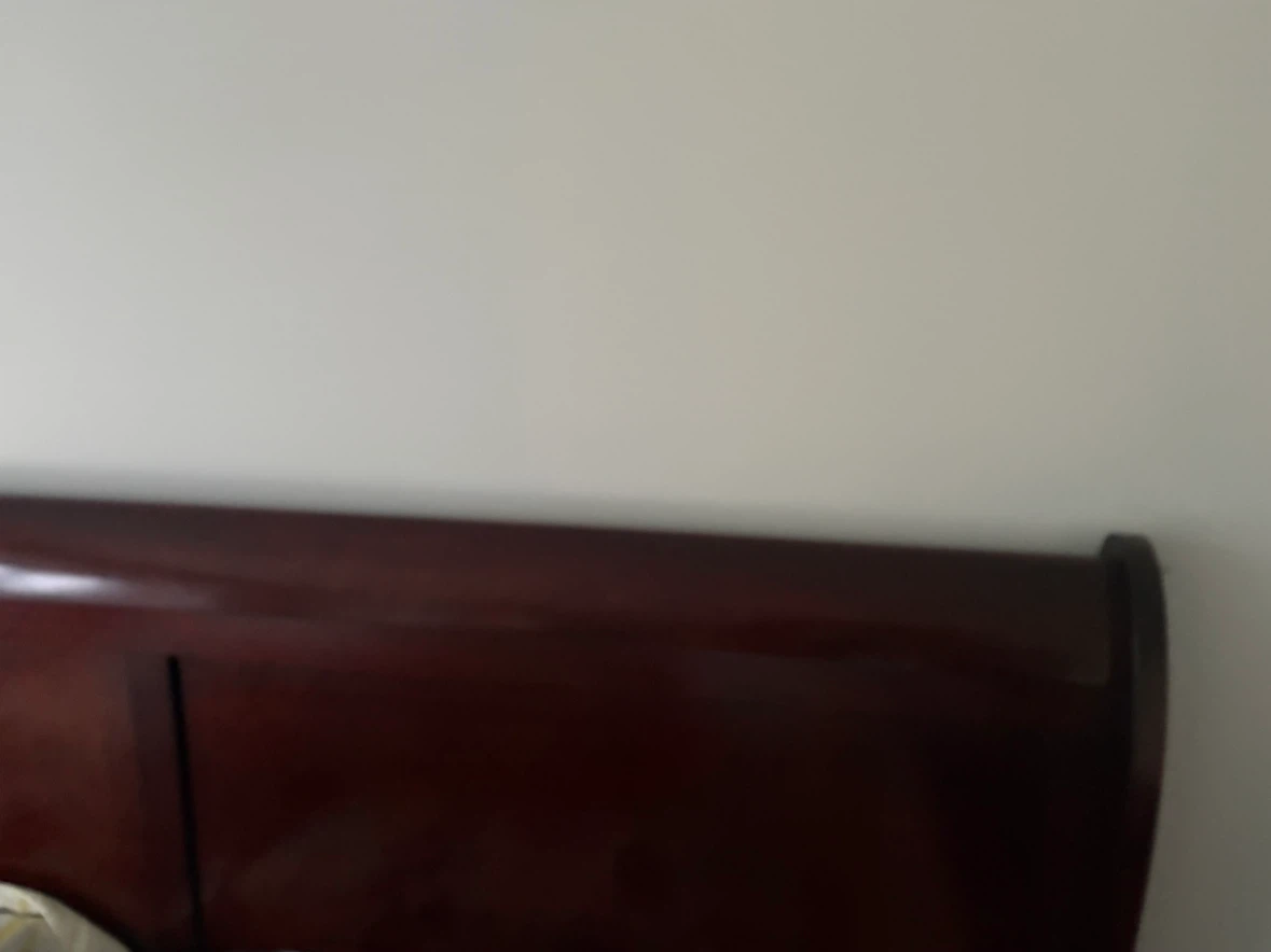 🛏️ Queen Bed Frame + Two Brand‑New Mattresses for Sale - photo 2