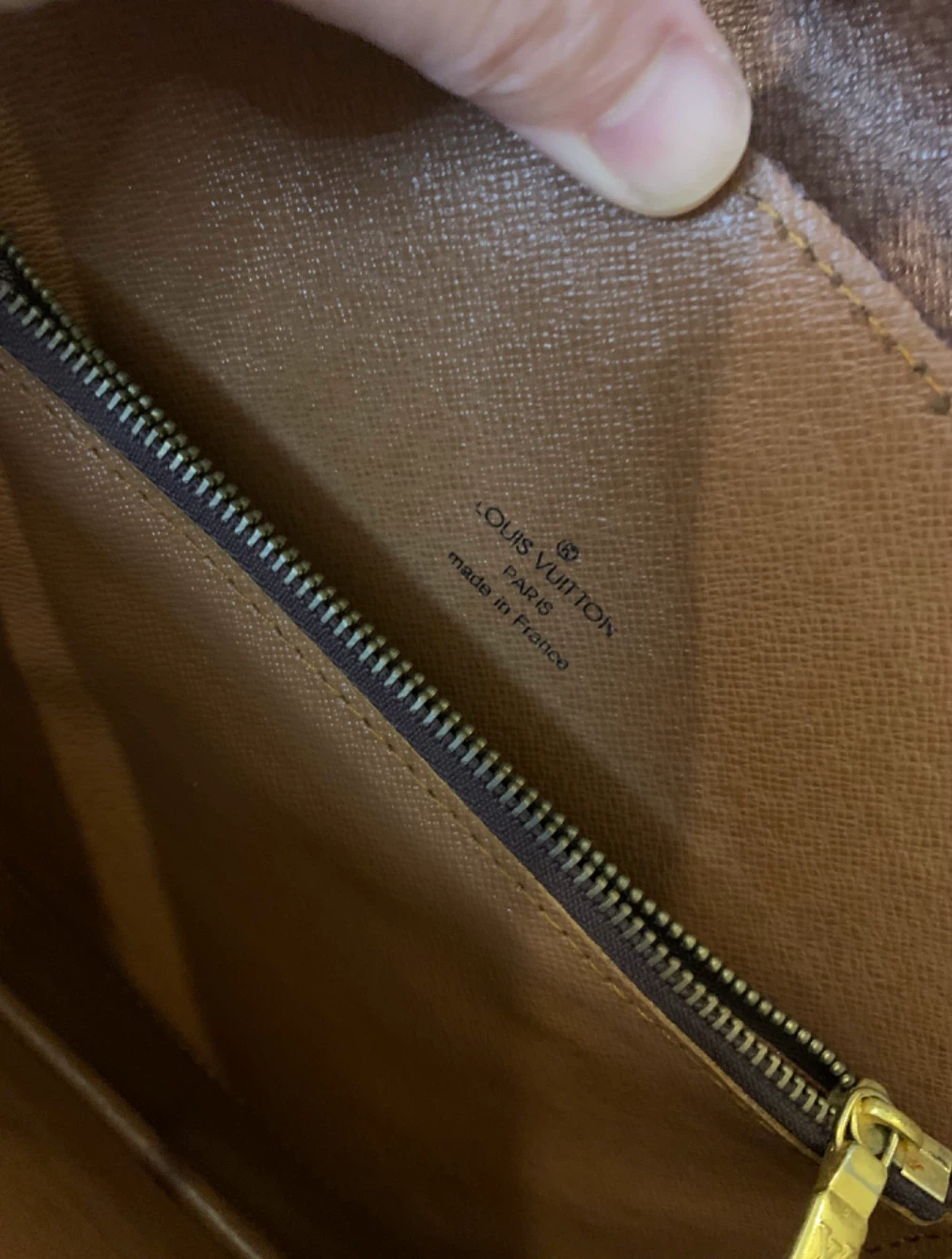 LV Vintage Piece - photo 2