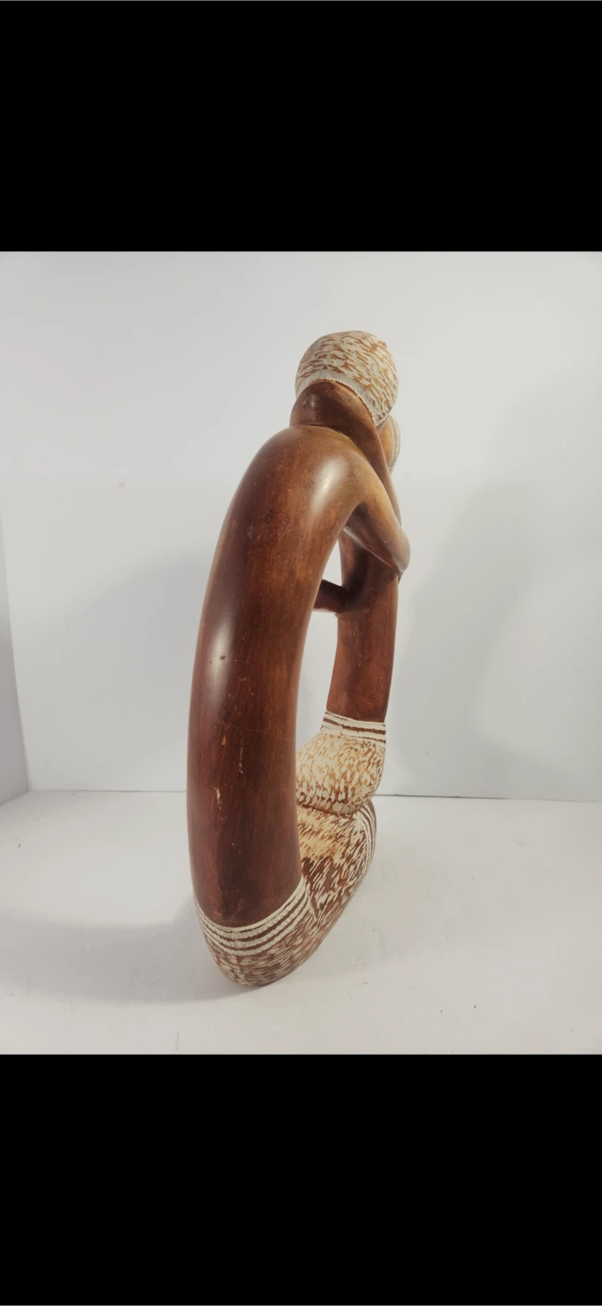 Hand-carved wooden embracing couple sculpture - photo 4