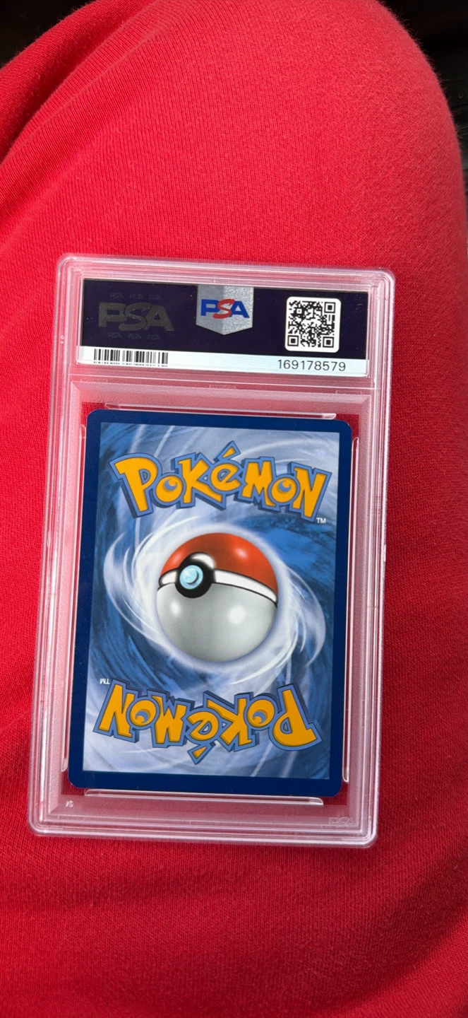 2021 Pokemon Korrina's Focus PSA 8 - photo 2
