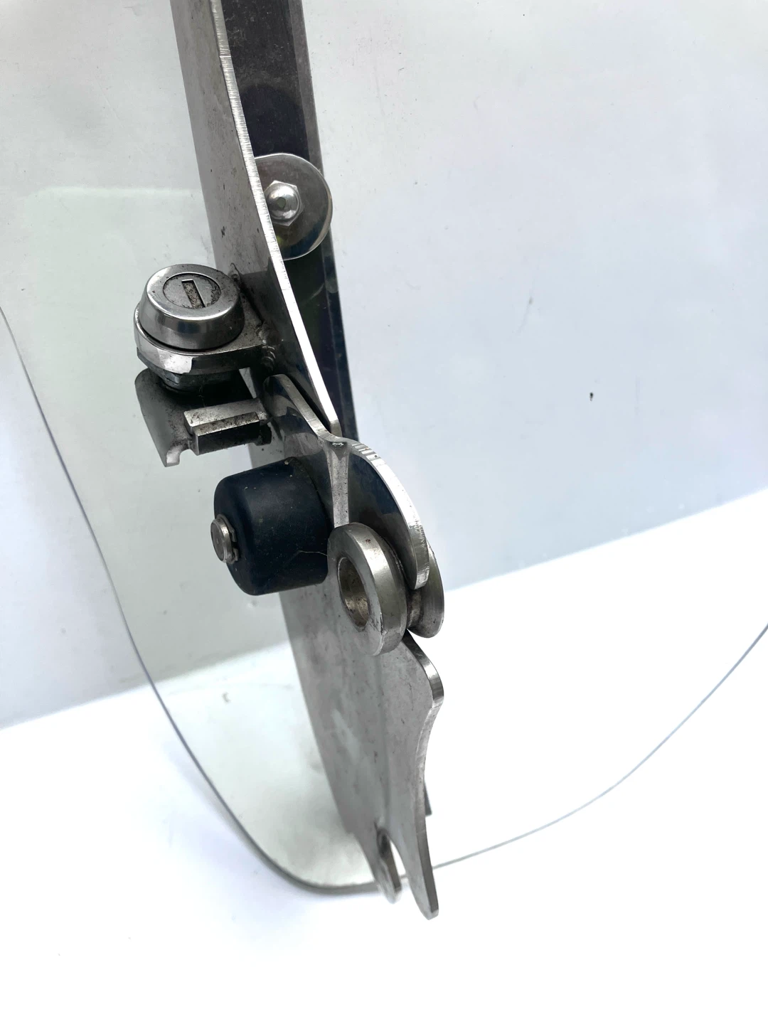 National Cycle SwitchBlade Motorcycle Windshield - photo 4