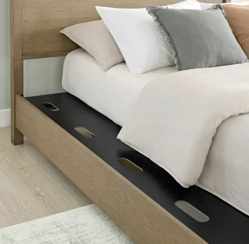 Canopy Bed Frame - photo 3