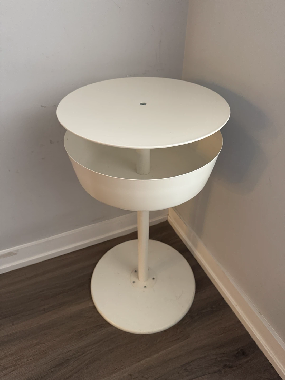 White Metal Pedestal Side Table IKEA - photo 3