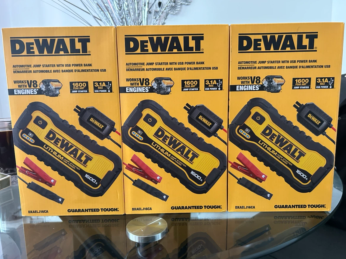 DeWalt 1600 Peak Amp Automotive Jump Starter