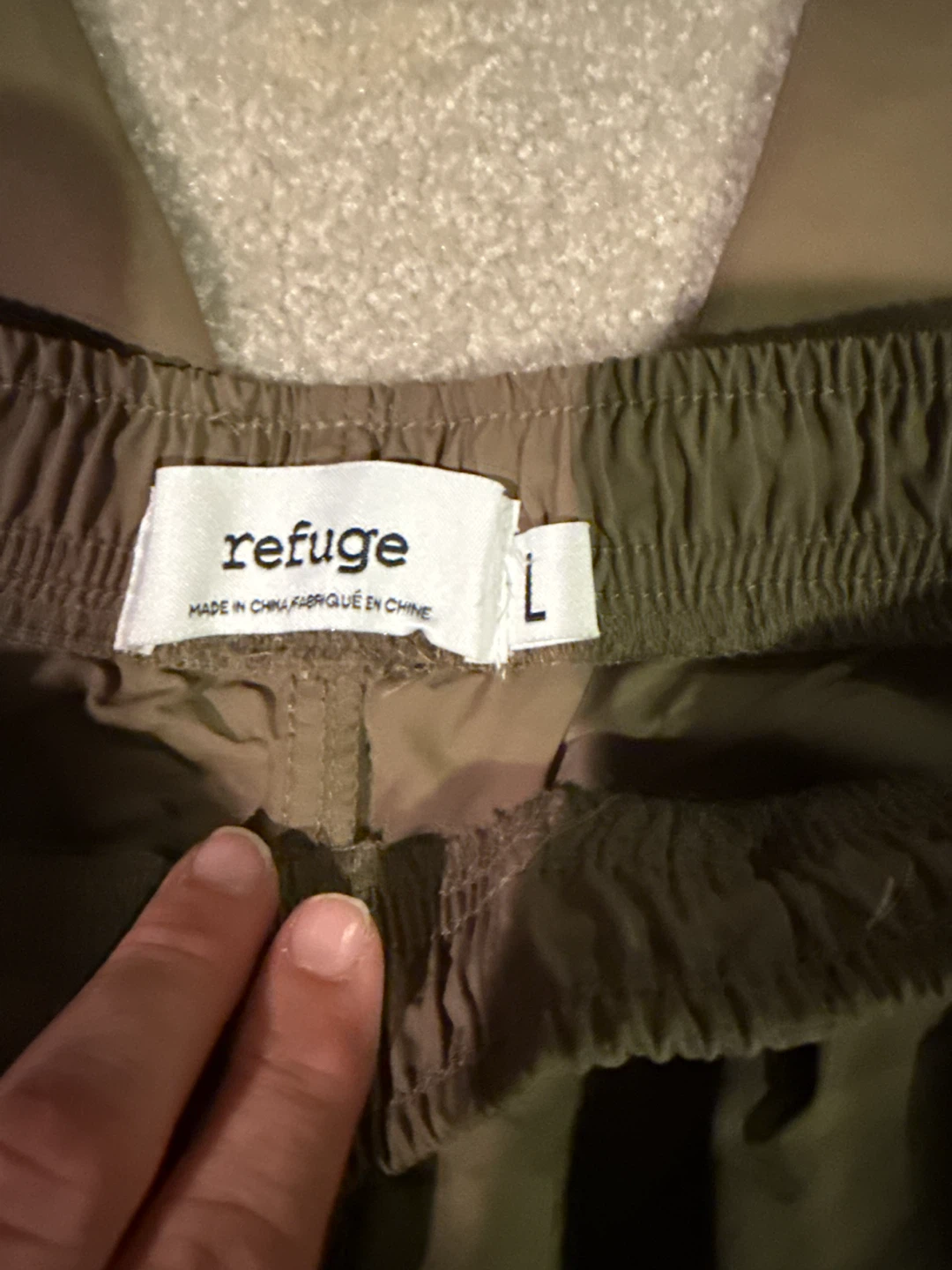 Refuge Olive Cargo Pants Size Large - photo 3