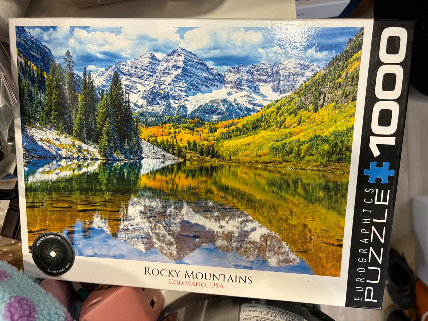 Three 1000-piece Jigsaw Puzzles - photo 3