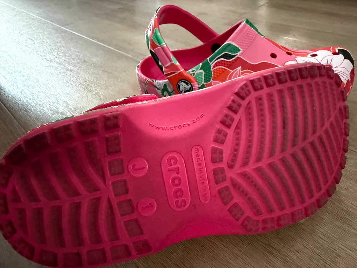 Floral Crocs Clogs Size J1 - photo 3