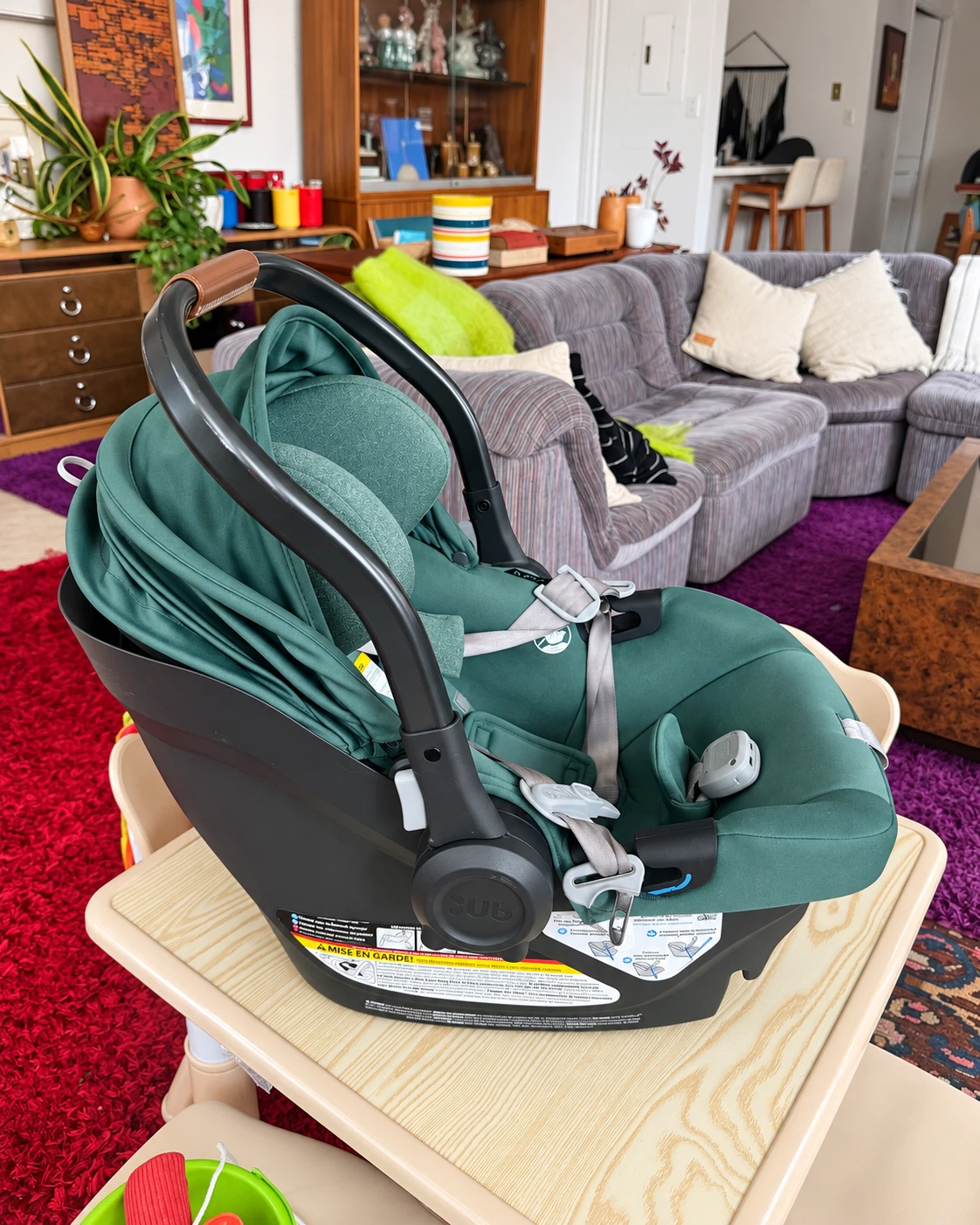UPPAbaby Aria Infant Car Seat + Base –Green Excellent Condition - photo 3