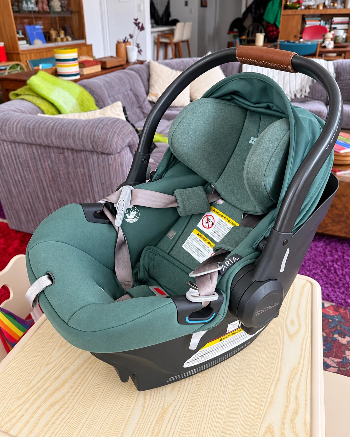 UPPAbaby Aria Infant Car Seat + Base –Green Excellent Condition - photo 4