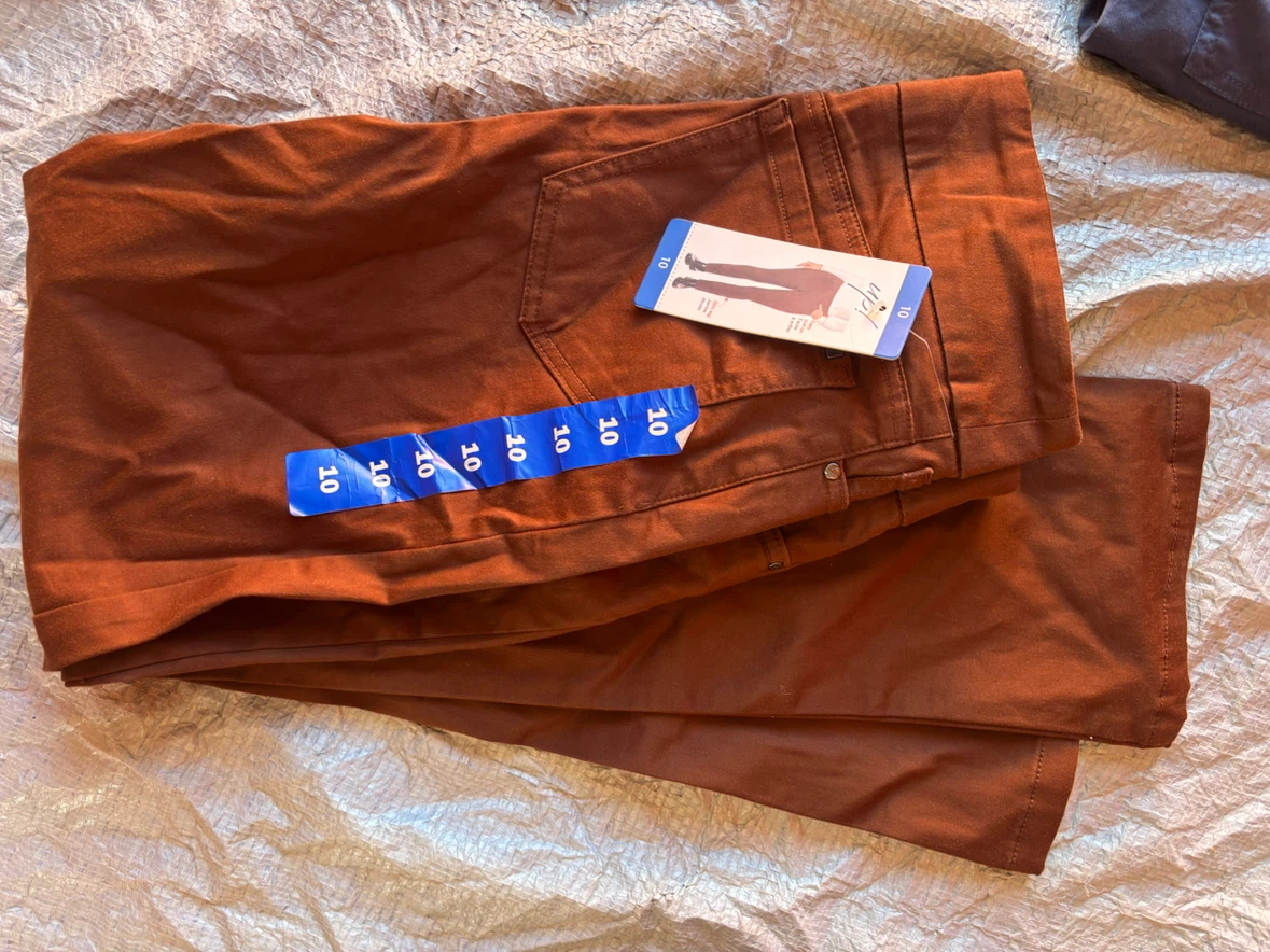 Ladies UP! Pants Slim Leg Size 10