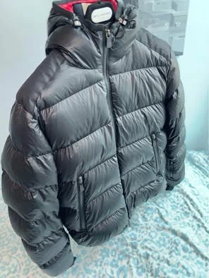 Moncler black down jacket - photo 2