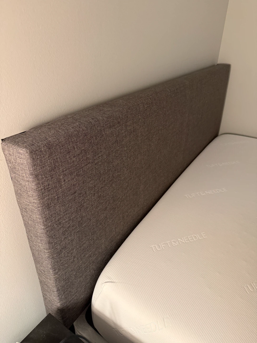 Queen Size Mattress, Box Spring and Bed Frame - photo 3