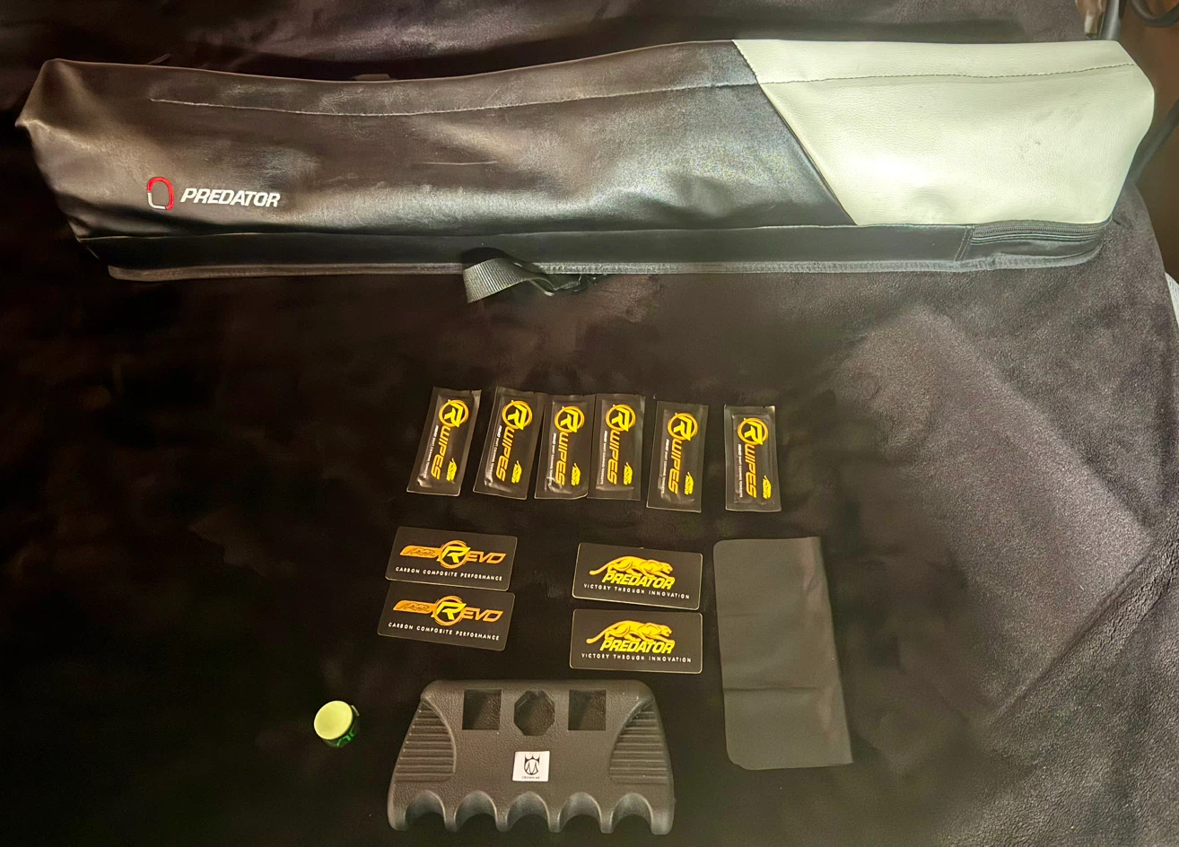 Predator Cue Case (Jasmin Ouschan) and Accessory Set
