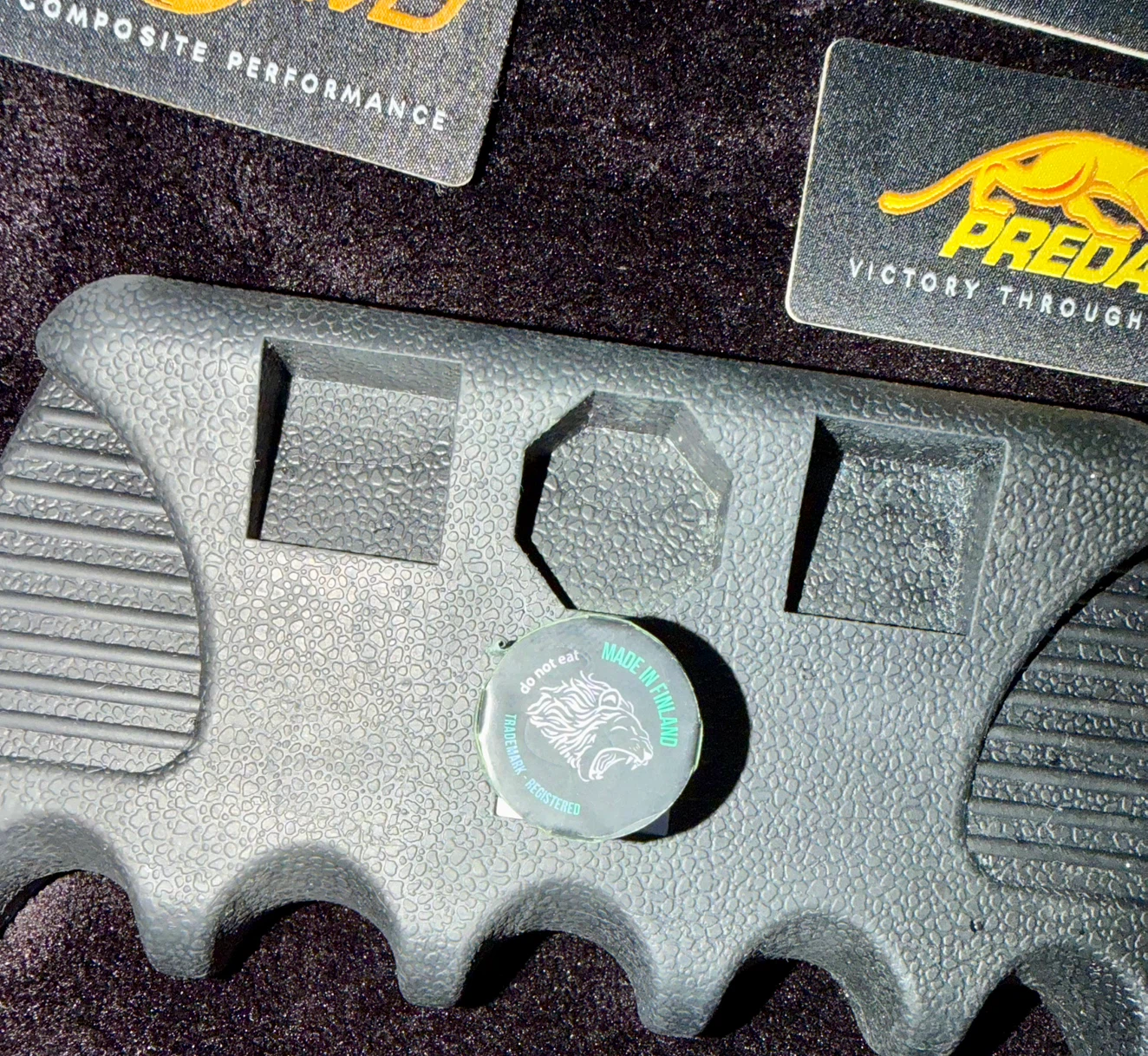 Predator Cue Case (Jasmin Ouschan) and Accessory Set - photo 3
