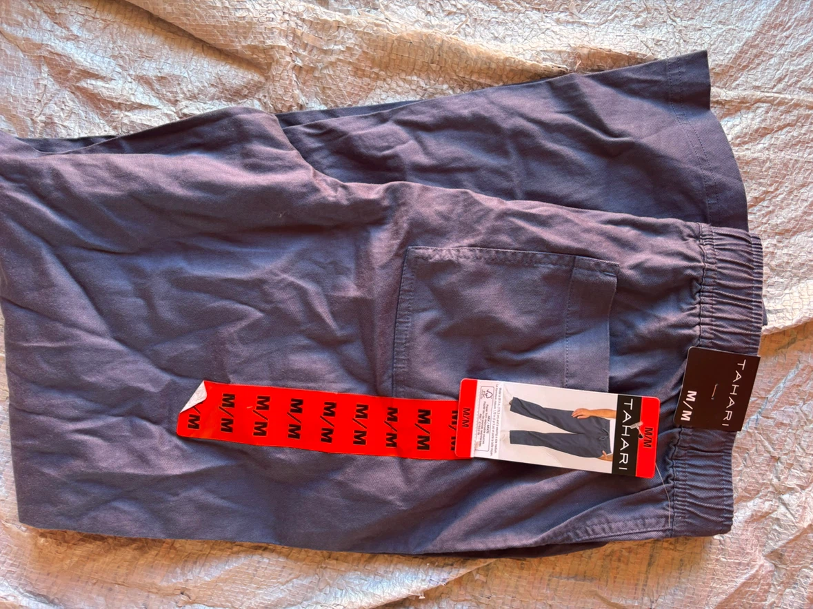 Tahari ladies Pants - Medium