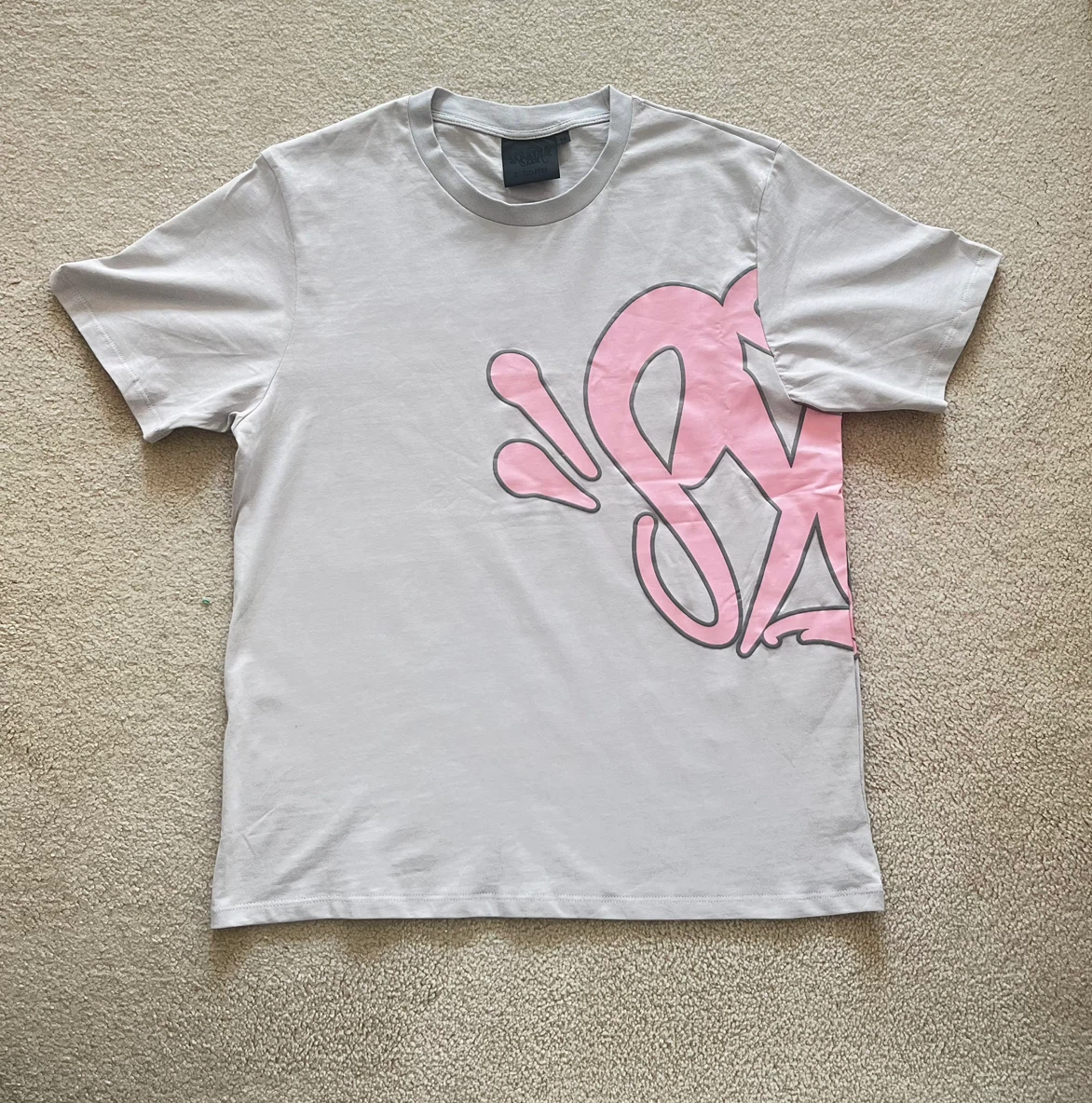 SYNA WORLD Graphic T-Shirt