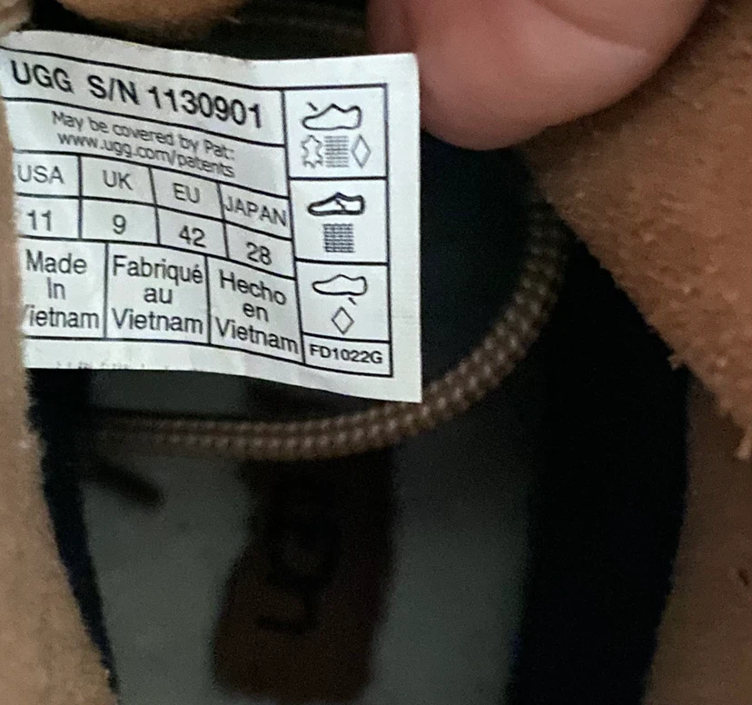 UGG Waterproof Boots - Size 11 - photo 5