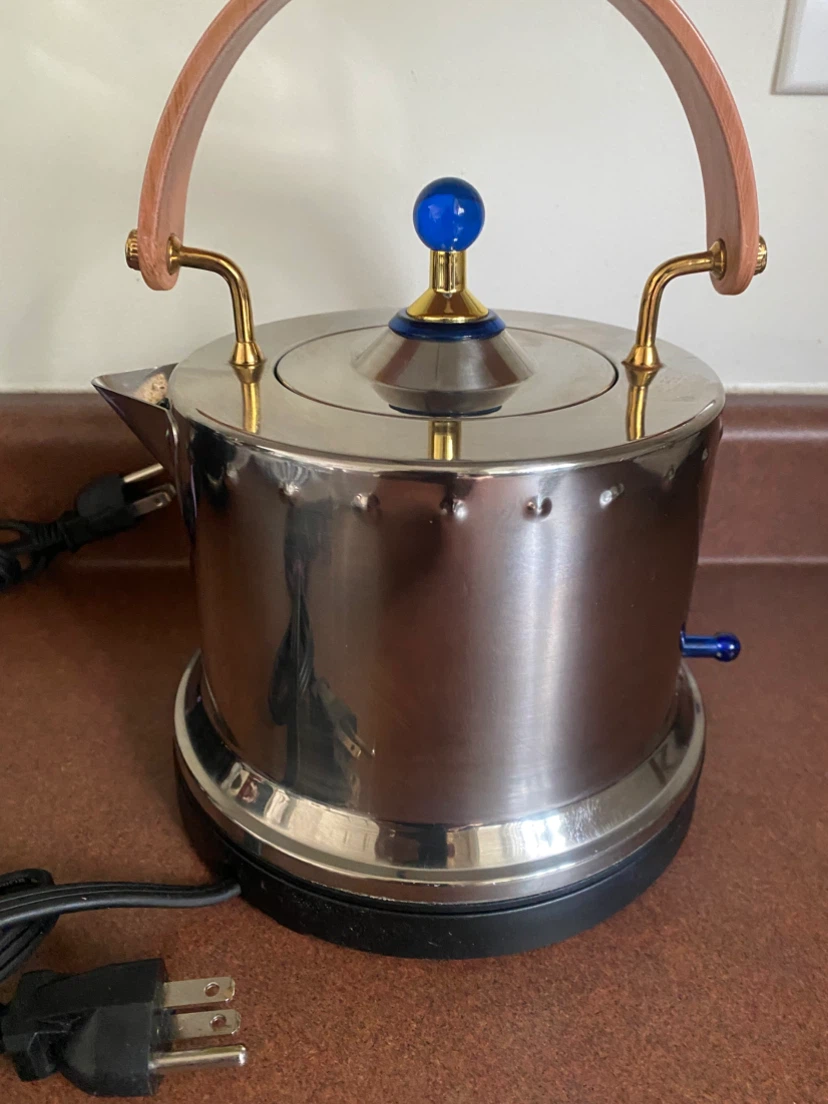 Bodum Electric Kettle like New