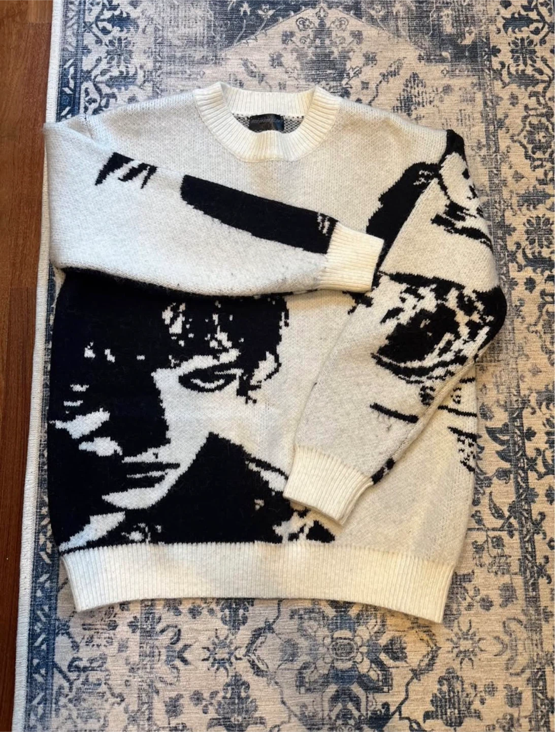 Cynique Black and White Graphic Sweater