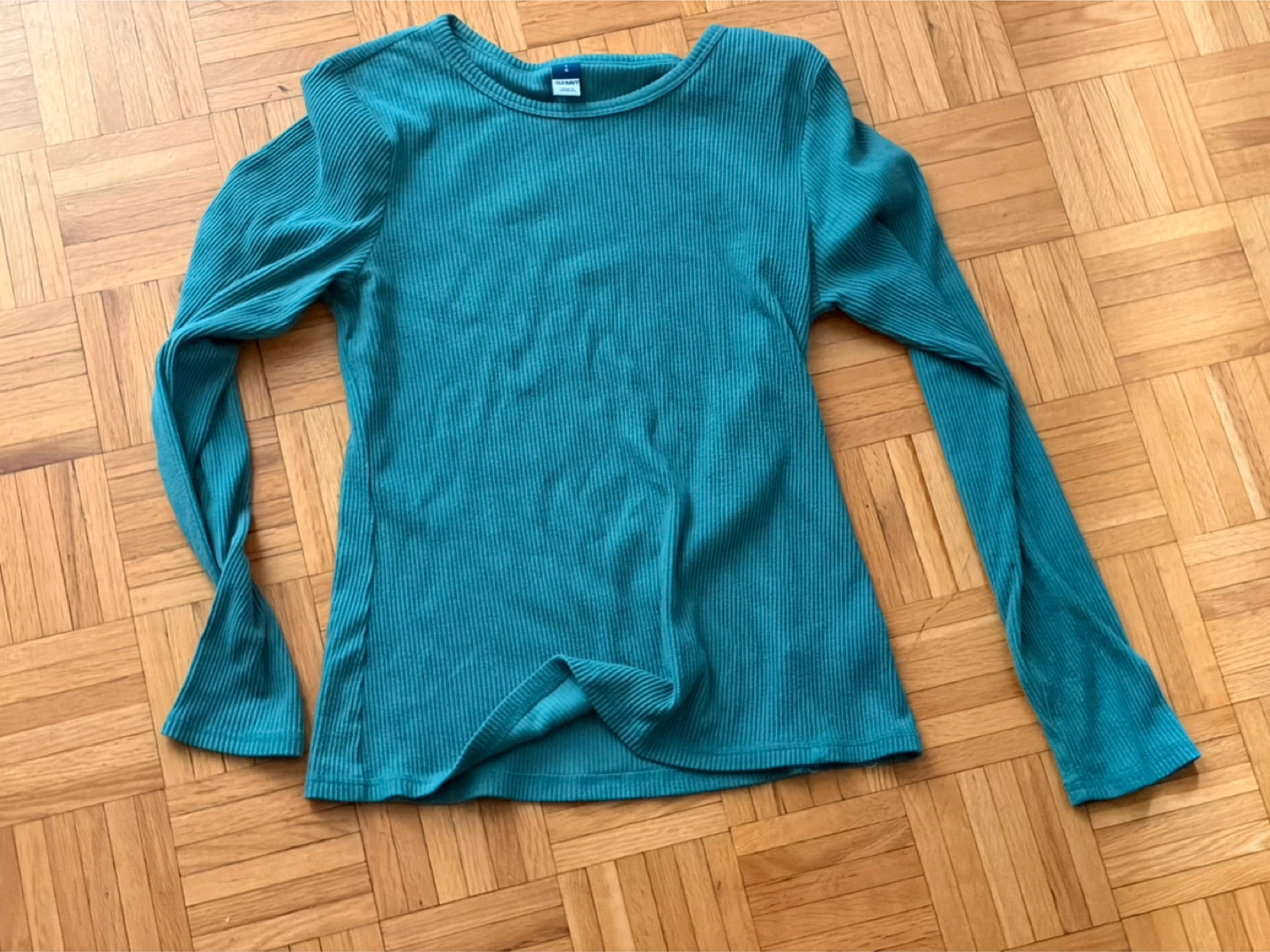 Assorted Women's Tops Bundle - photo 2