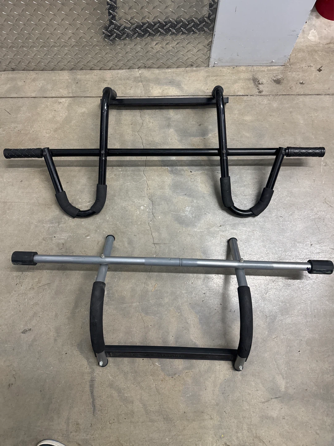 Two Doorway Pull-Up Bars