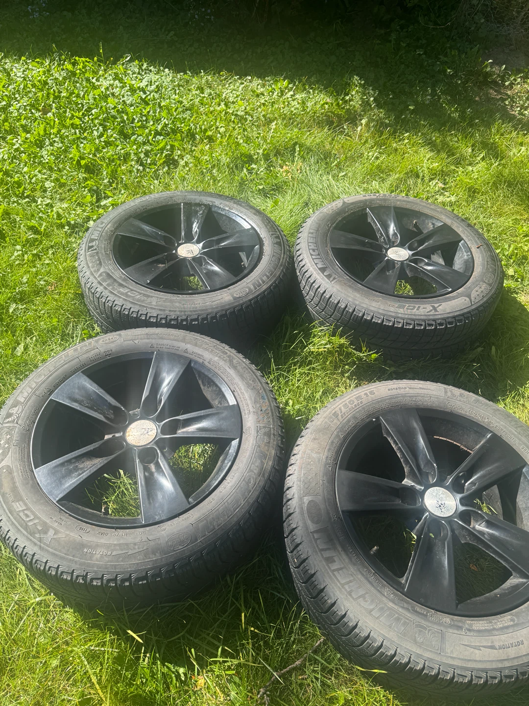 ❄️ Michelin X-Ice Winter Tires + 16” Rims — Set of 4
