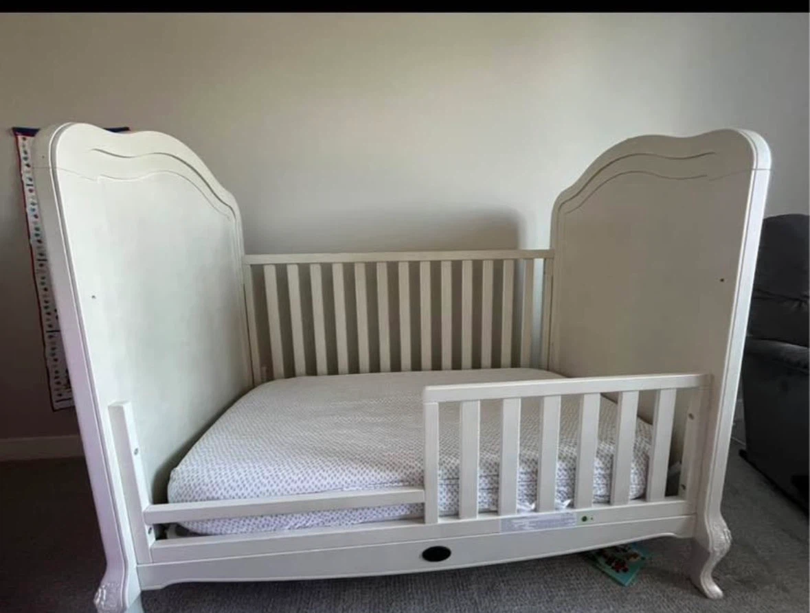 Convertible Crib and Toddler Bed