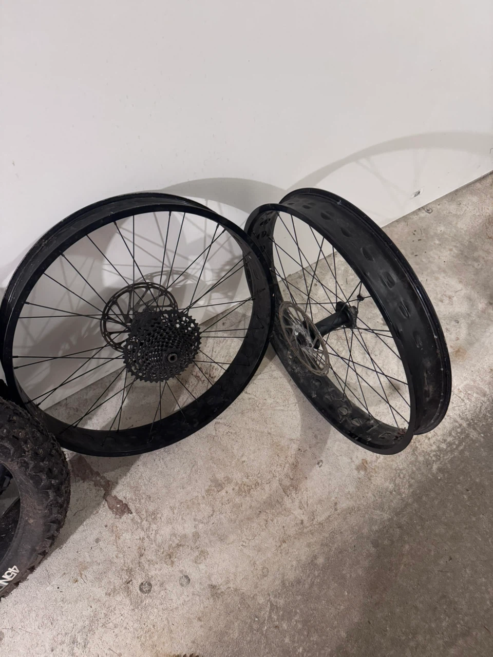 45NRTH Dillinger 5 Studded Mountain Bike Tires - photo 2