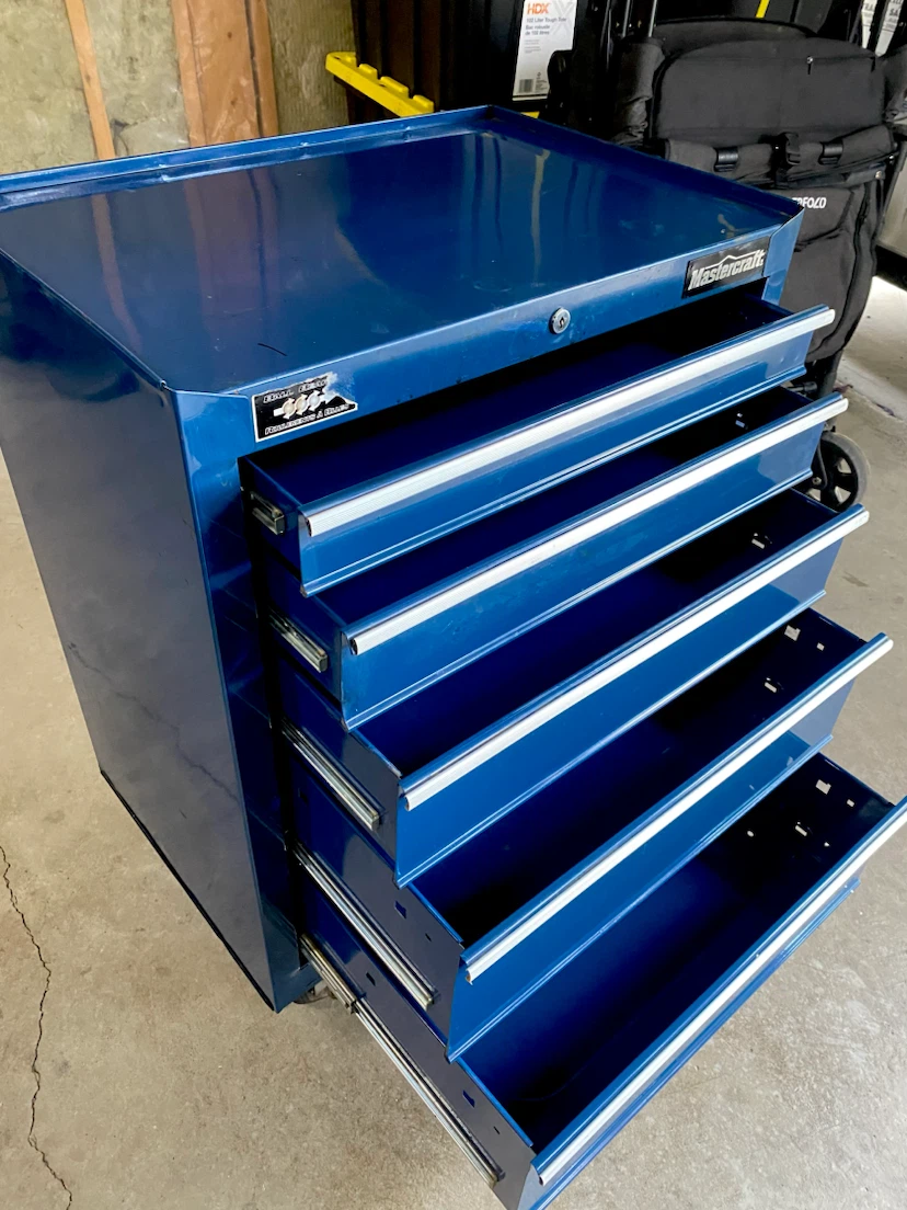 Mastercraft tool chest - photo 3