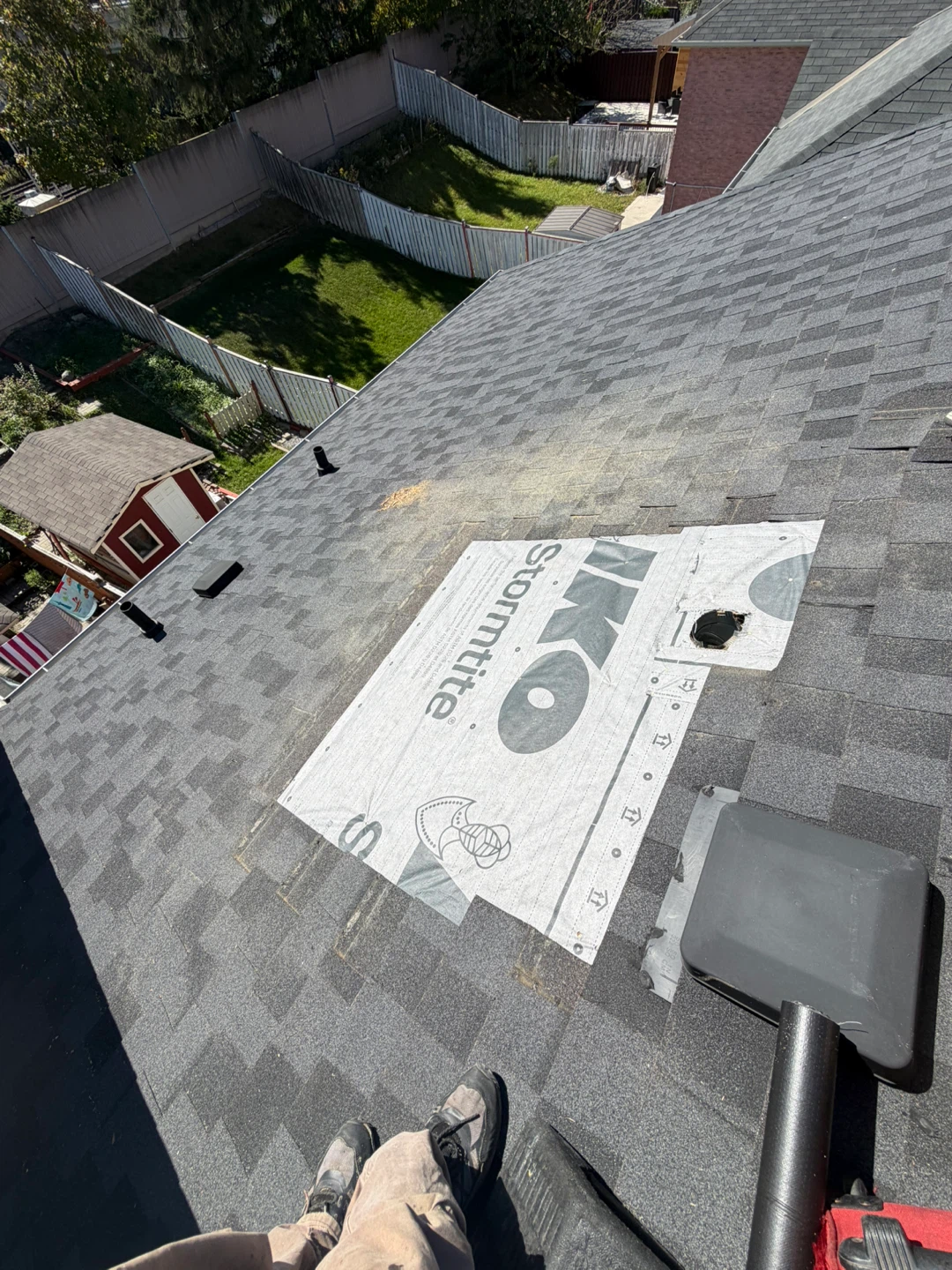 Roofing roof damage leak I fix it all contact me for more - photo 4