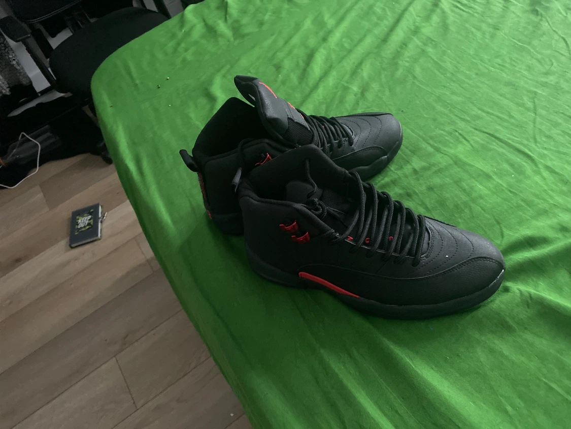 Air Jordan 12 Retro Black/Red
