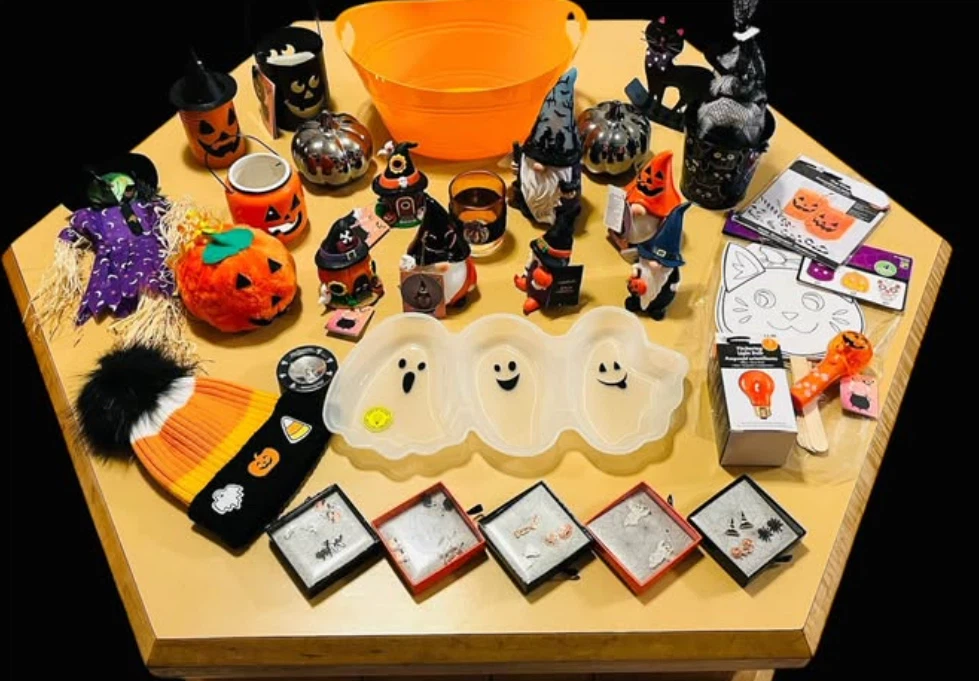 Halloween 🎃 Lot