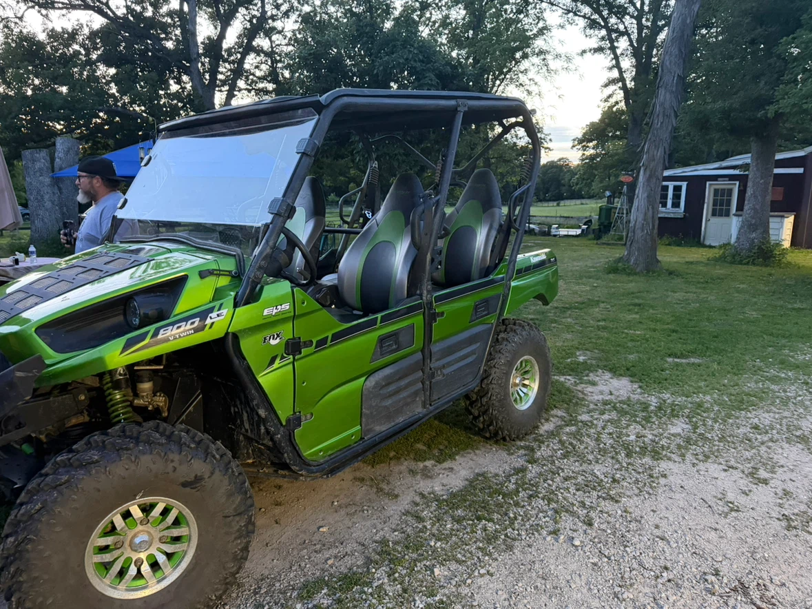 Kawasaki Teryx4 800 LE UTV - photo 5