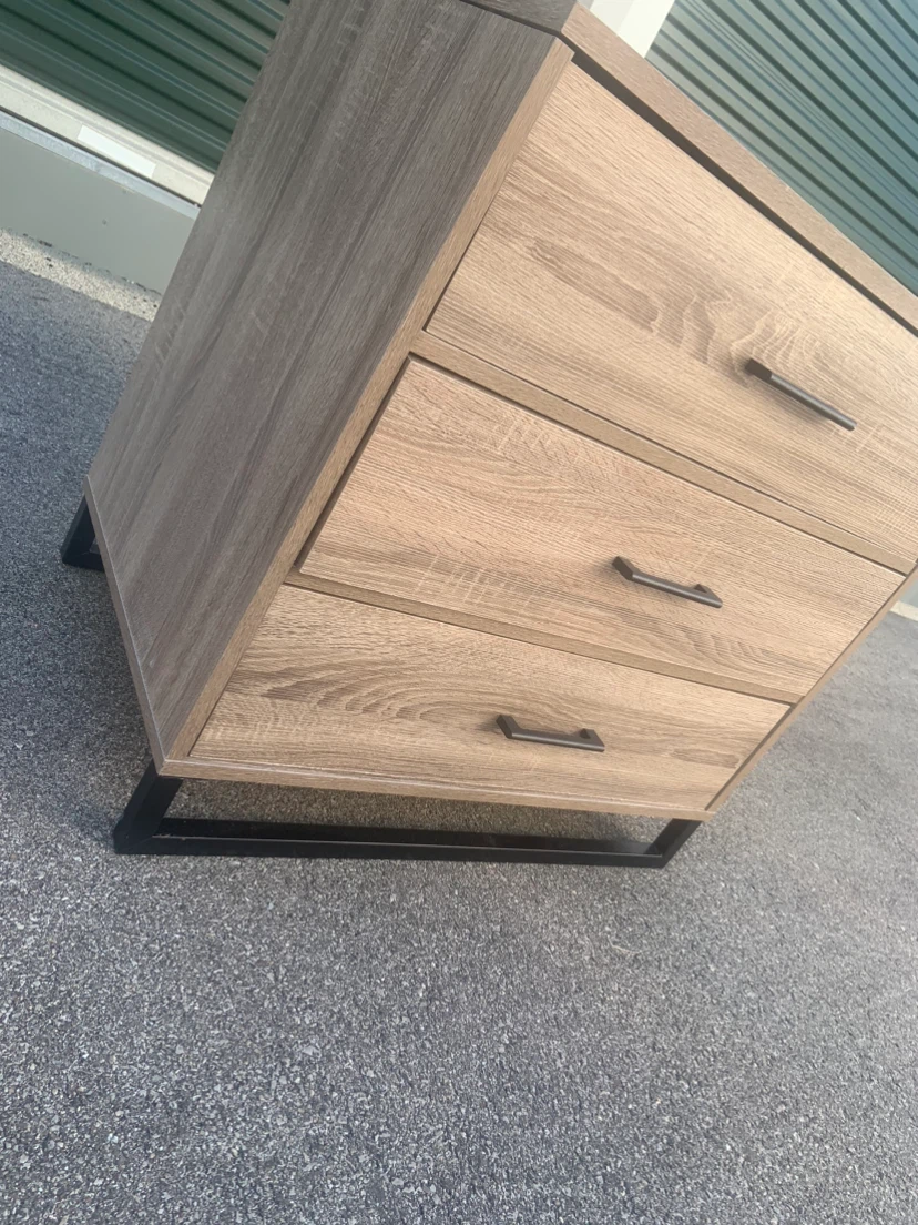Modern 3-Drawer Wood Nightstand - photo 3