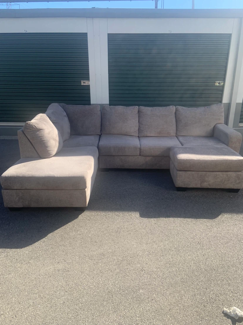 Gray Sectional Sofa with Chaise