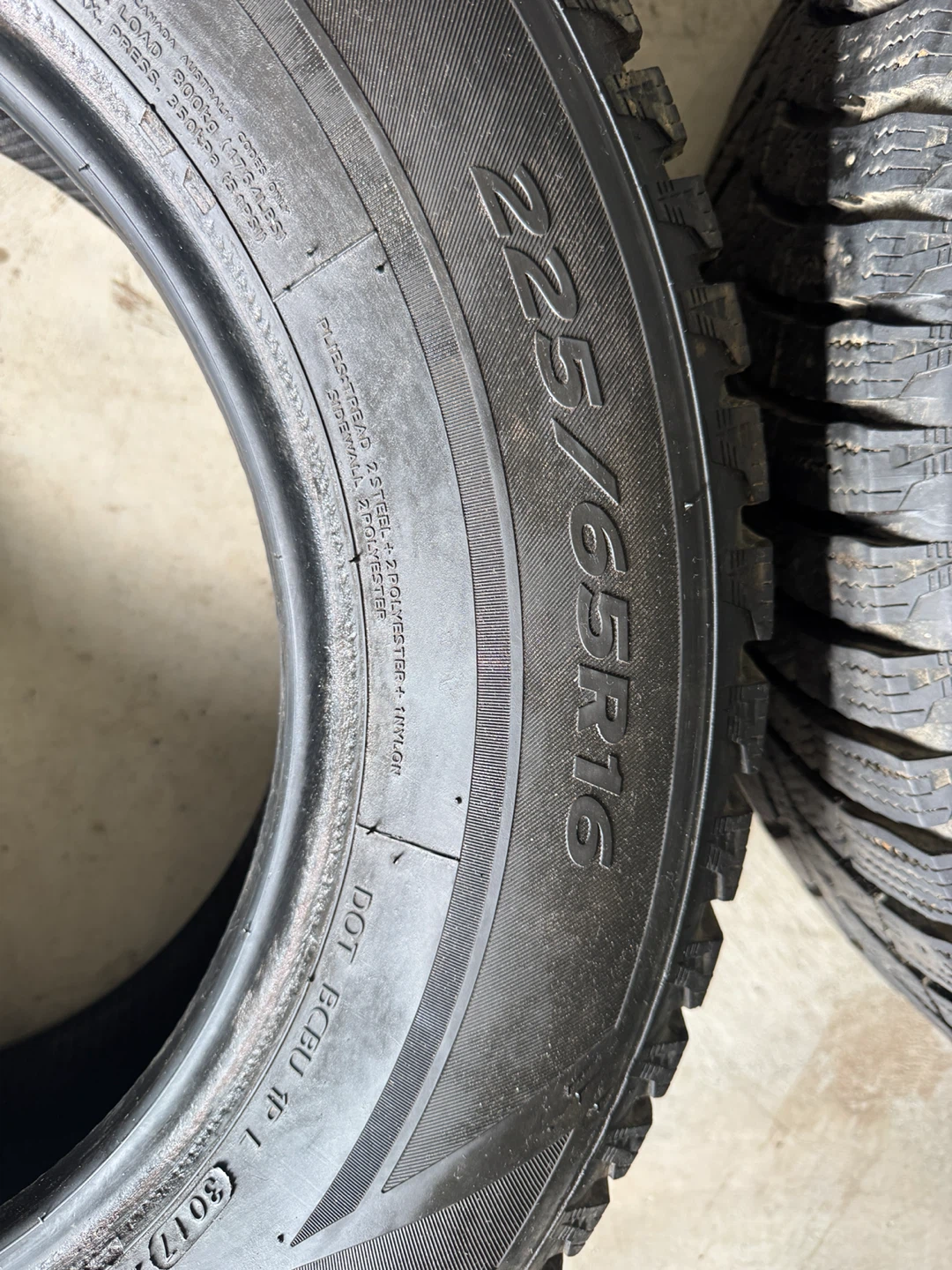225/65R16 a set of 4 Laufenn I FIT Ice winter tires - photo 4