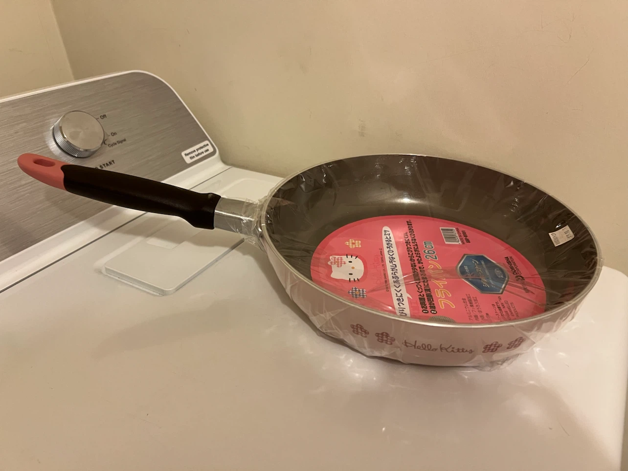 Hello Kitty 26cm Frying Pan - photo 2