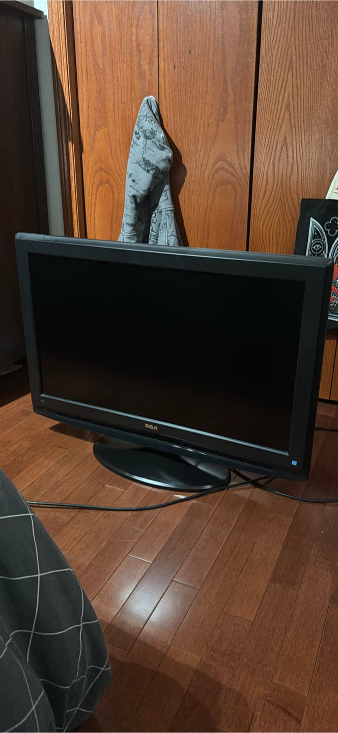 RCA Flat Screen TV