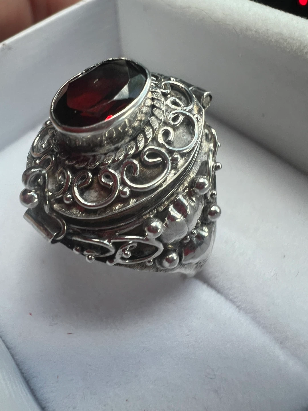 925 silver and Garnet Poison Ring