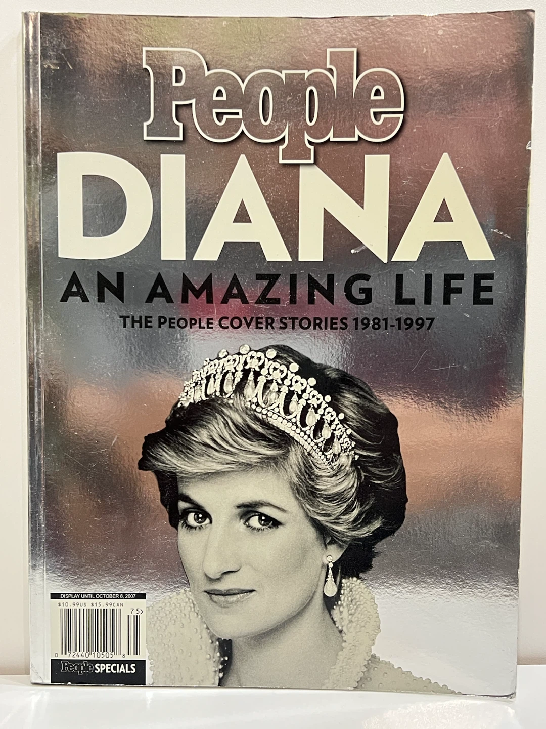 People Diana Magazine & Her Life & Her Legacy Book - photo 4