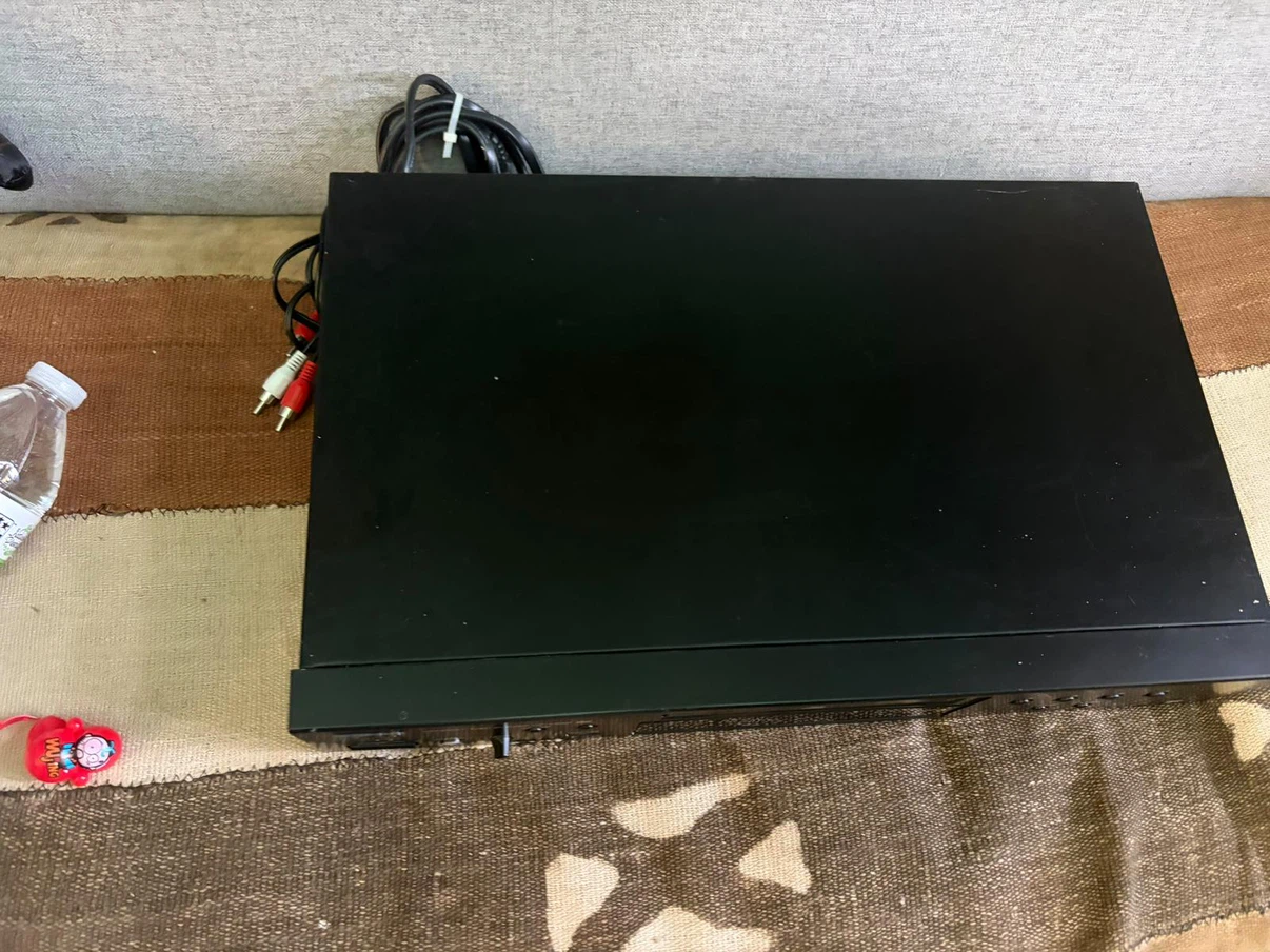 TEAC CD-P650 Compact Disc Player - photo 5
