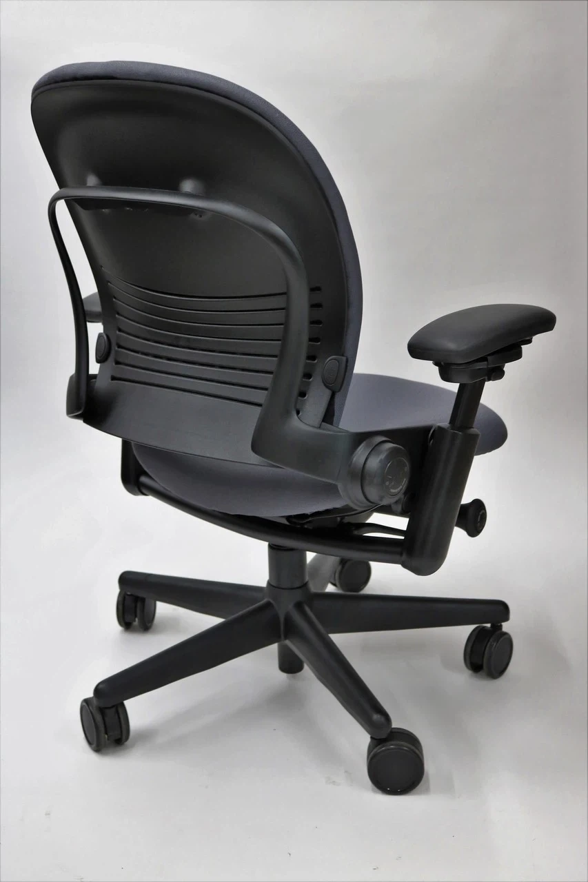 Steelcase Leap V1 Chair, -Open Box- Fully Loaded grey colour - photo 4