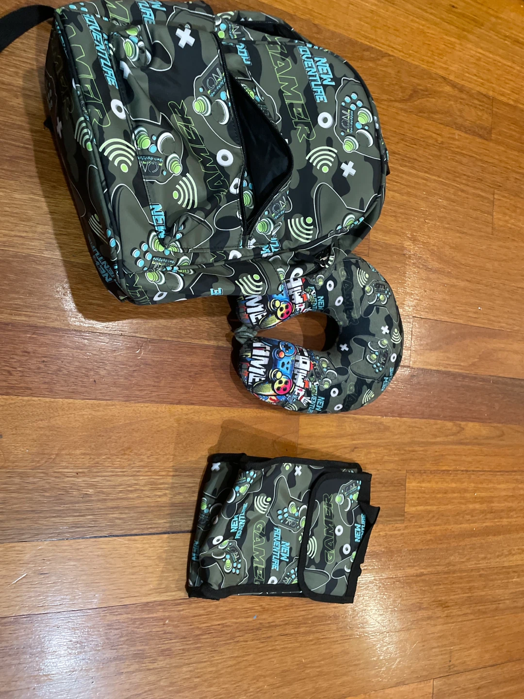 Gamer-themed Backpack Set