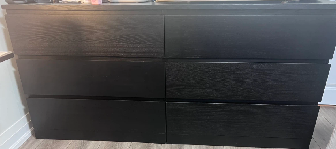 Black 6-Drawer Dresser