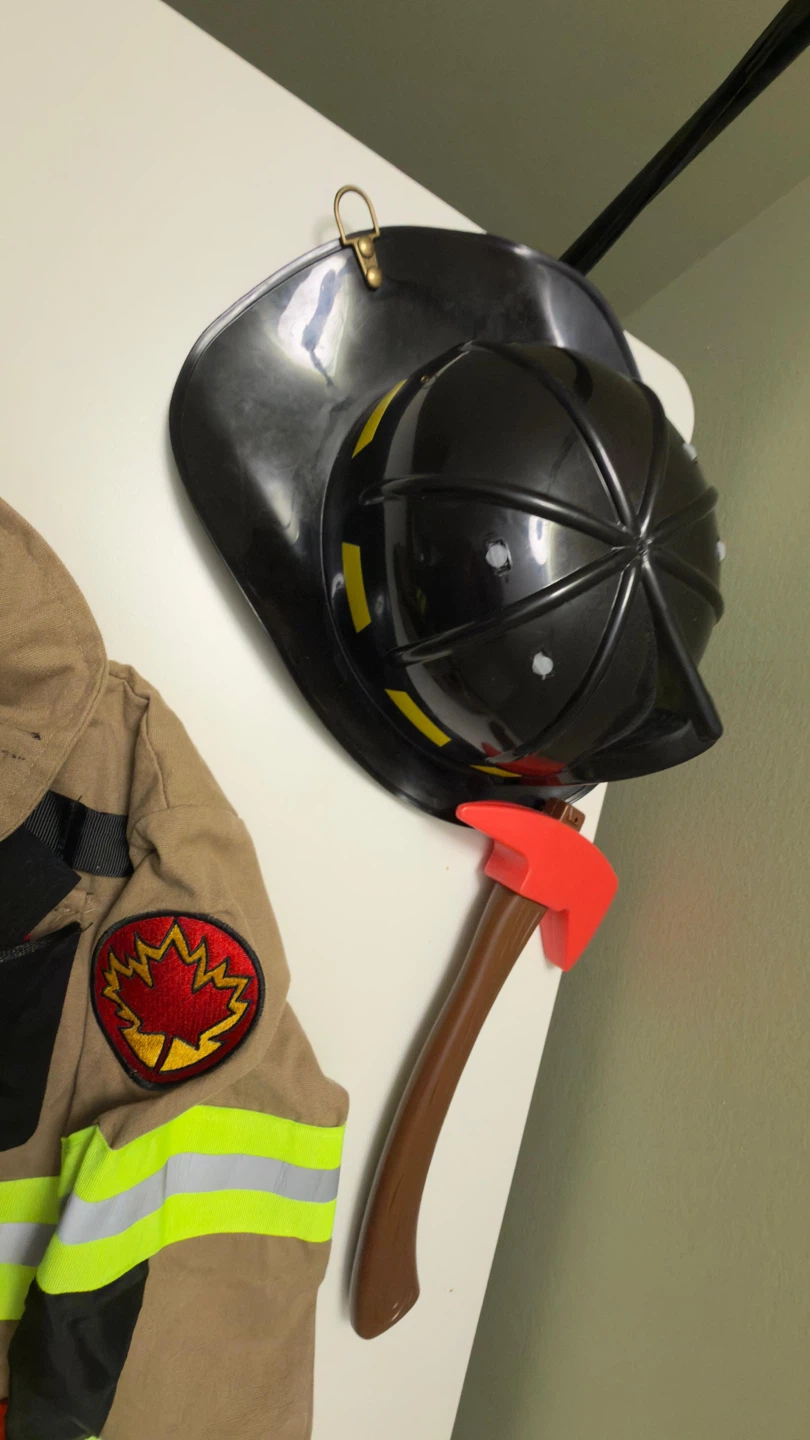 Halloween Firefighter Costume Set Size 5-6 - photo 3