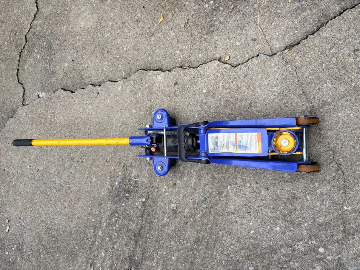Blue Hydraulic Floor Jack