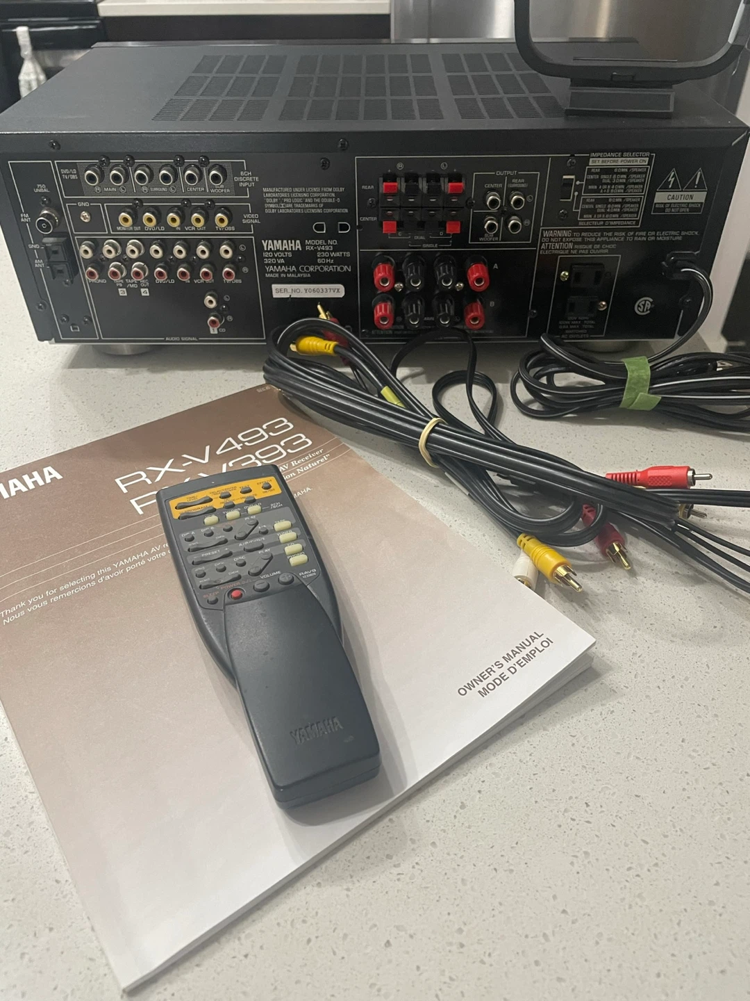 Yamaha RX-V493 AV Receiver with Remote and Manual - photo 3