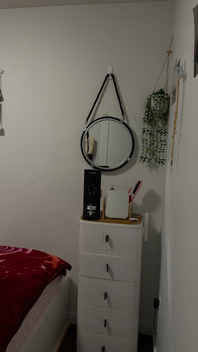 White 5-Drawer Plastic Storage Unit from winners - photo 2