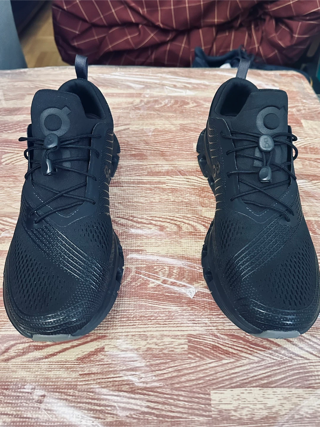 On Running Cloud Black Shoes US 10.5 W